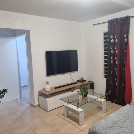 Location De Charme Aux Abymes Apartment Лес Абимес Екстериор снимка